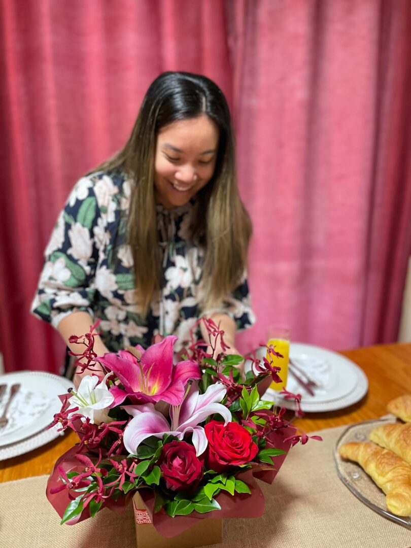 Setting up table decor